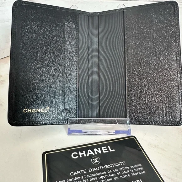 Chanel VINTAGE NEVER USED Black Caviar Leather Card Holder - Picture 9 of 9